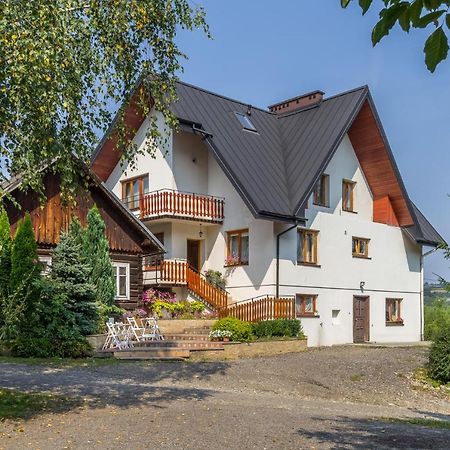 Ujanowice Wisniowy Gajヴィラ エクステリア 写真