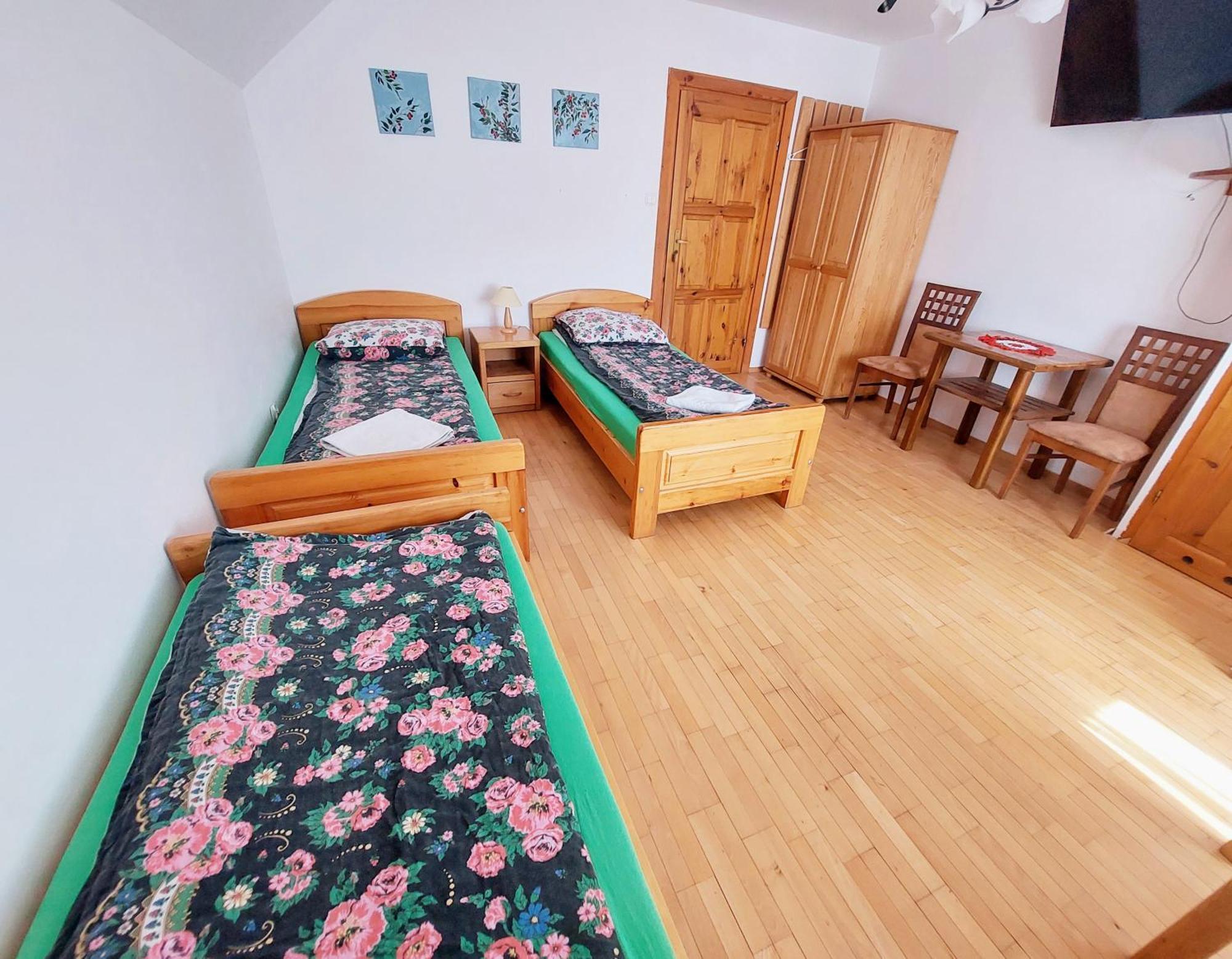 Ujanowice Wisniowy Gajヴィラ エクステリア 写真