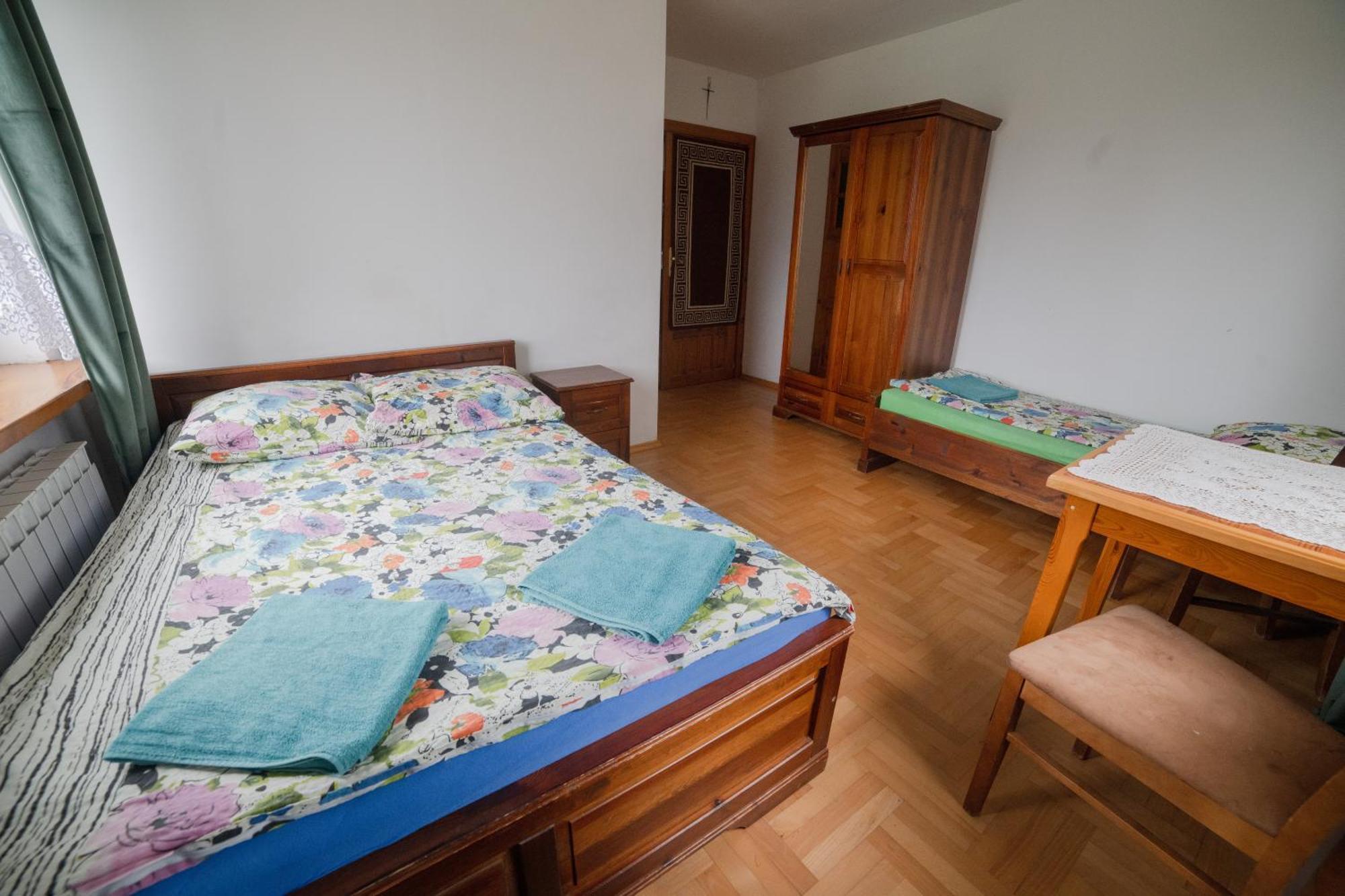 Ujanowice Wisniowy Gajヴィラ エクステリア 写真
