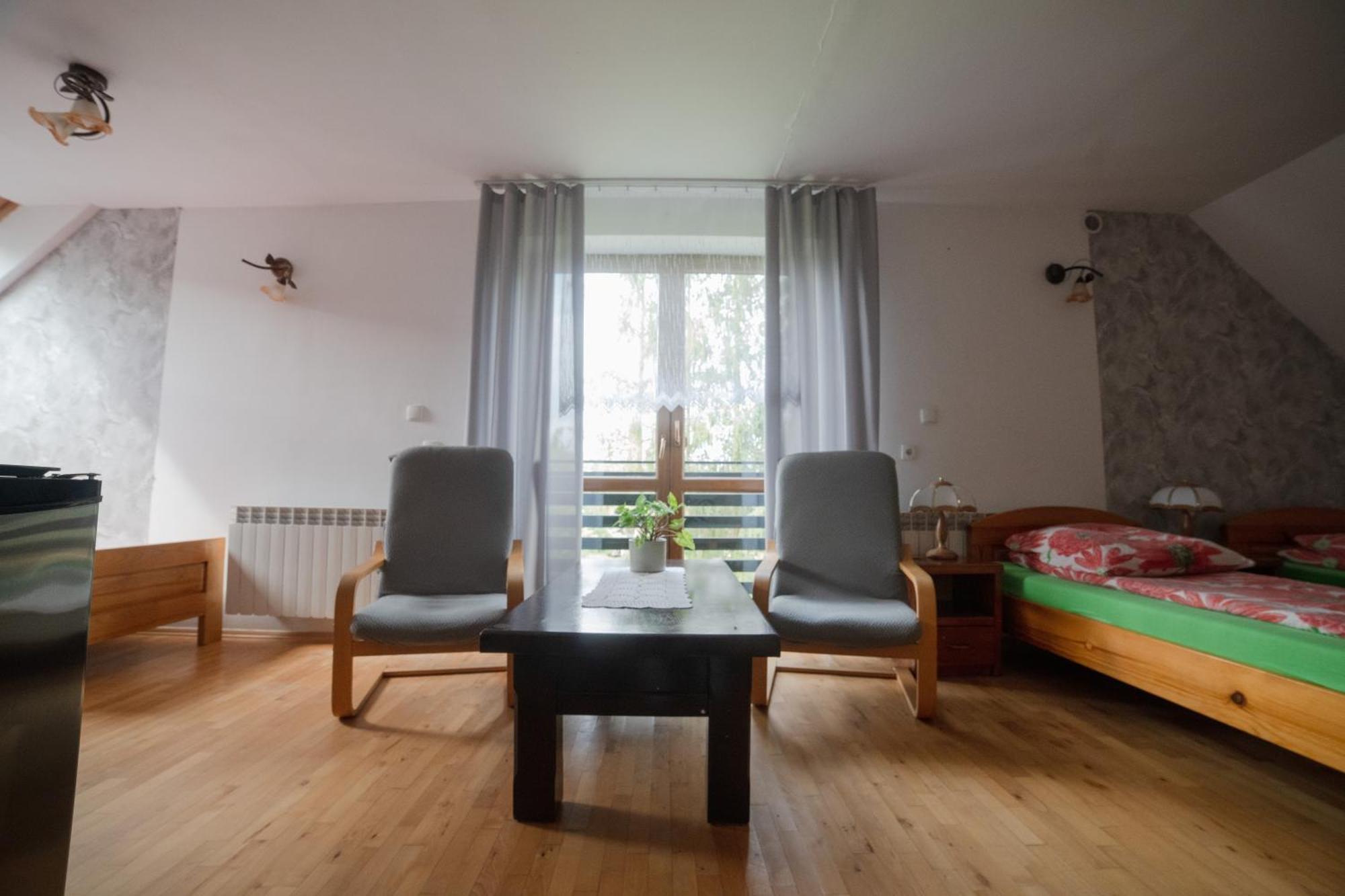 Ujanowice Wisniowy Gajヴィラ エクステリア 写真