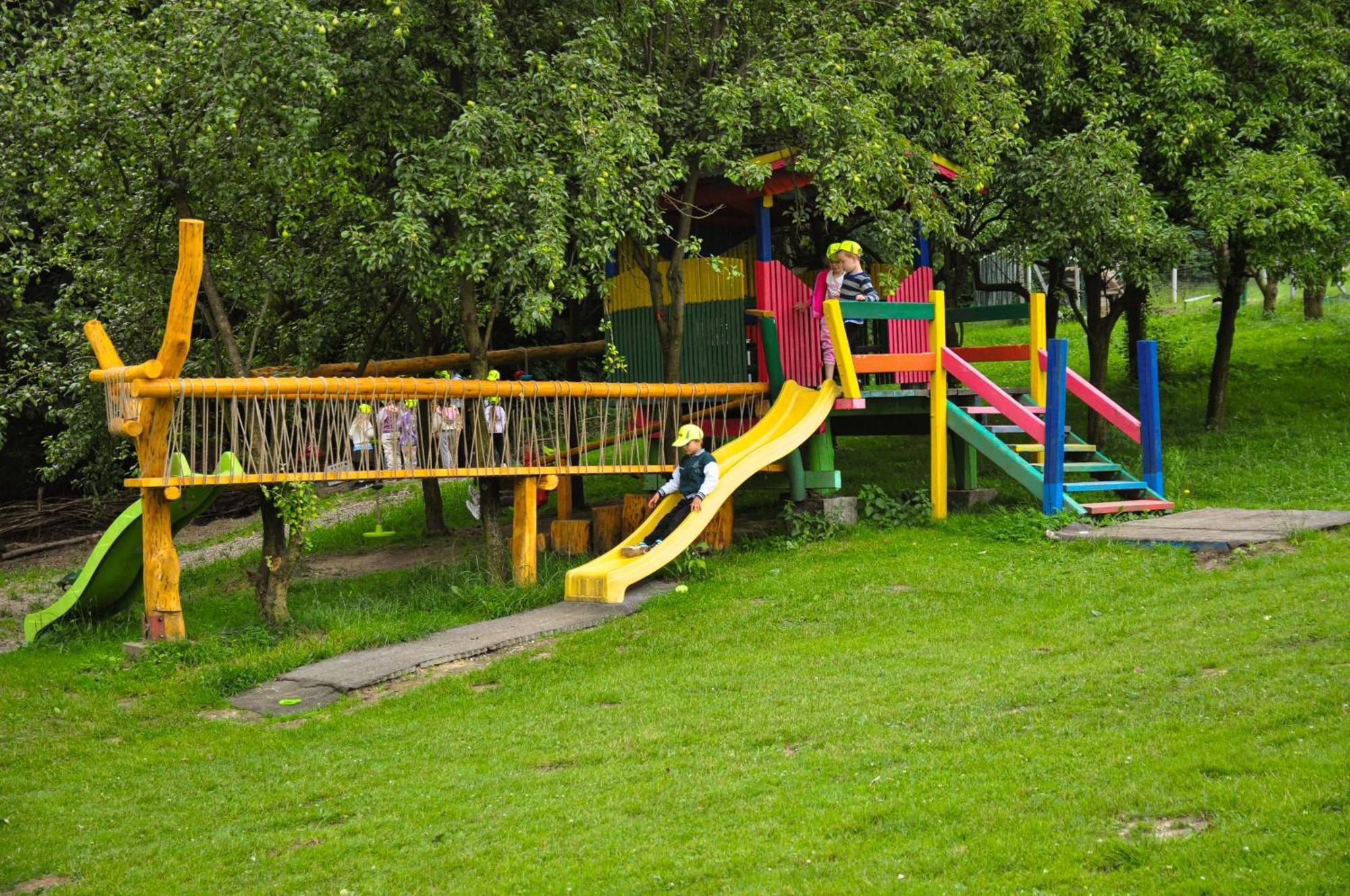 Ujanowice Wisniowy Gajヴィラ エクステリア 写真